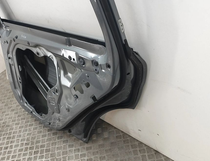 BMW X7 G07 (2018-2024) Дверь задняя правая 8738558 30905140