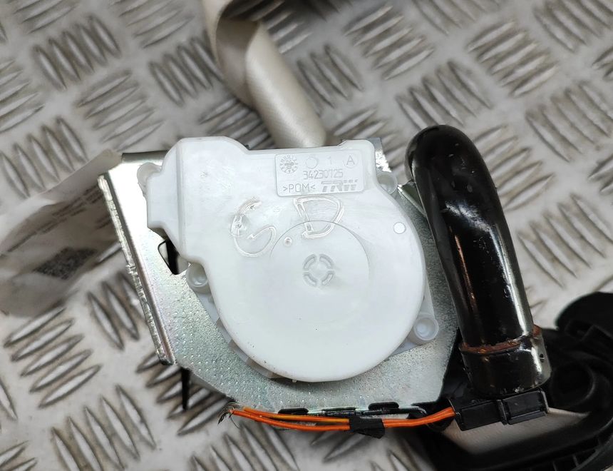 BMW X5 G05/G18 (2018-2024) Aizmugurējā labā drošības josta 7497590,34067495 30961409