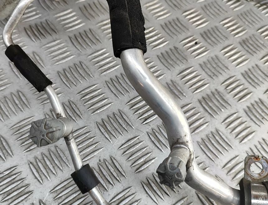 MERCEDES-BENZ E-Class W213/S213/C238/A238 (2016-2024) Gaisa kondicionētāja trubas A2138307602 31026372