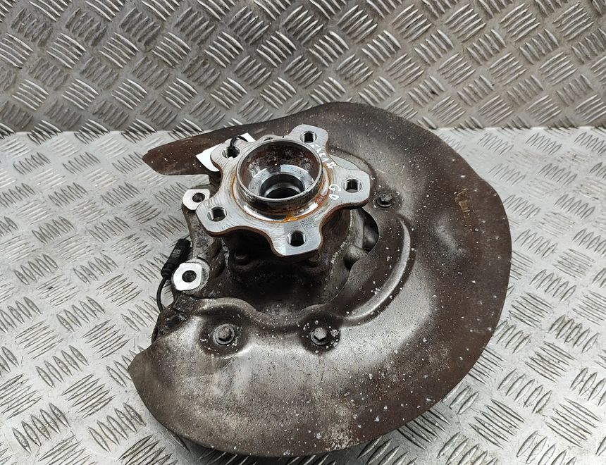 BMW 3 Series G20/G21/G28 (2018-2024) Rear Right Wheel Hub 6898480 31036690