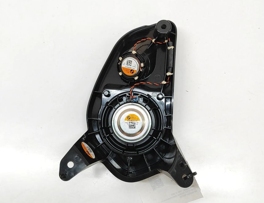 BMW X7 G07 (2018-2024) ГРОМКОГОВОРИТЕЛЬ (ГРОМКОГОВОРИТЕЛИ) В ЗАДНЕМ ПОДОКОННИКЕ 2622517,6809632,2622522 31082426