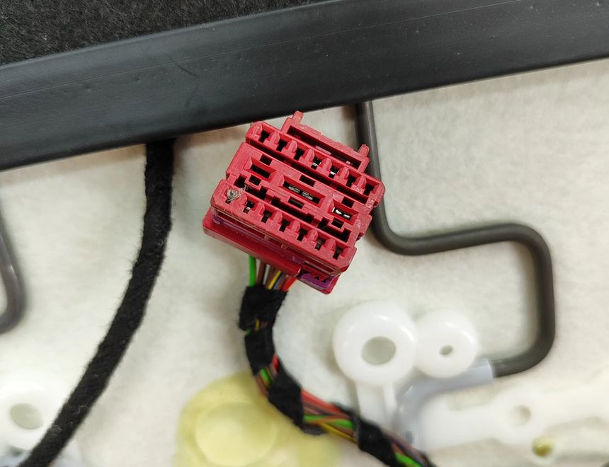 VOLKSWAGEN T-Roc 1 generation (2017-2024) Сиденье переднее левое 2Q4881105L 31209058