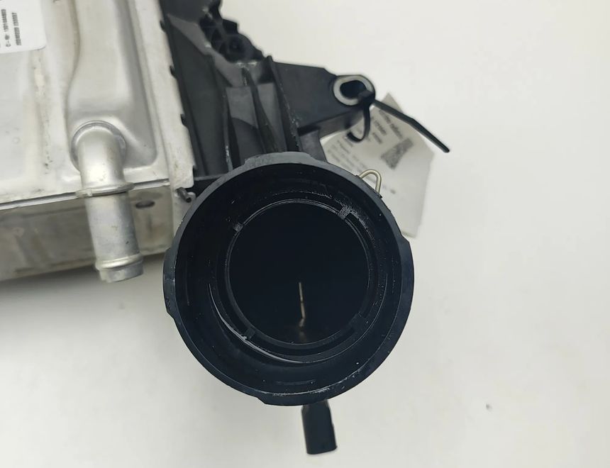 VOLVO XC90 2 generation (2014-2024) Starpdzesētāja/interkūlera radiators 1301444S03,8641466,32339085,20240220 31210451