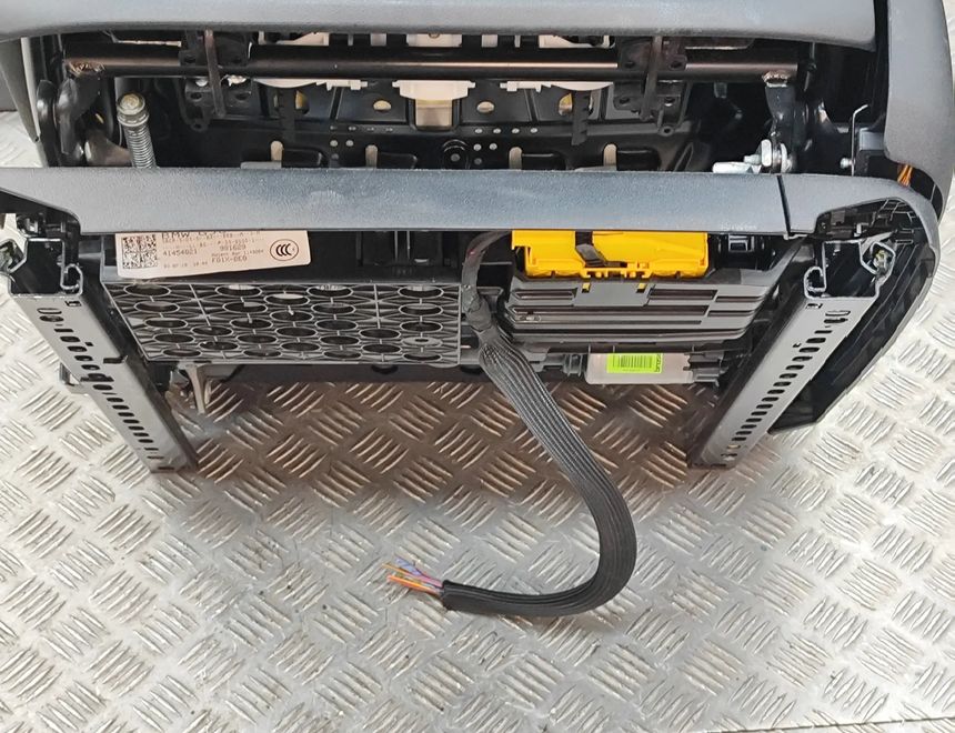 BMW 5 Series G30/G31 (2016-2023) Interior Seats W/ Door Cards Kit 7386033,9330670,7478320,7478319,7477200 31219254