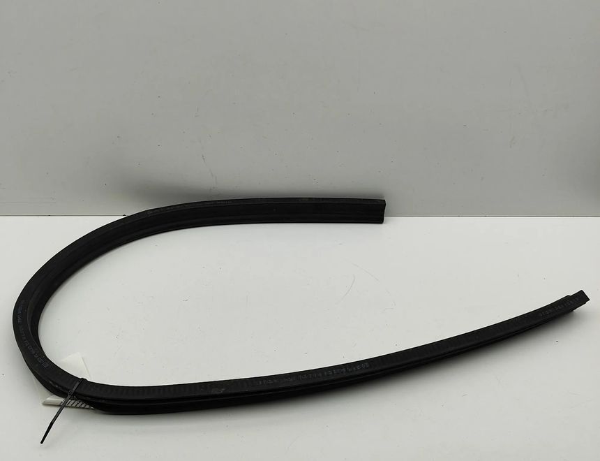 AUDI A5 Sportback F5 (2016-2024) Engine Cover Rubber 8W0823723A 31266528