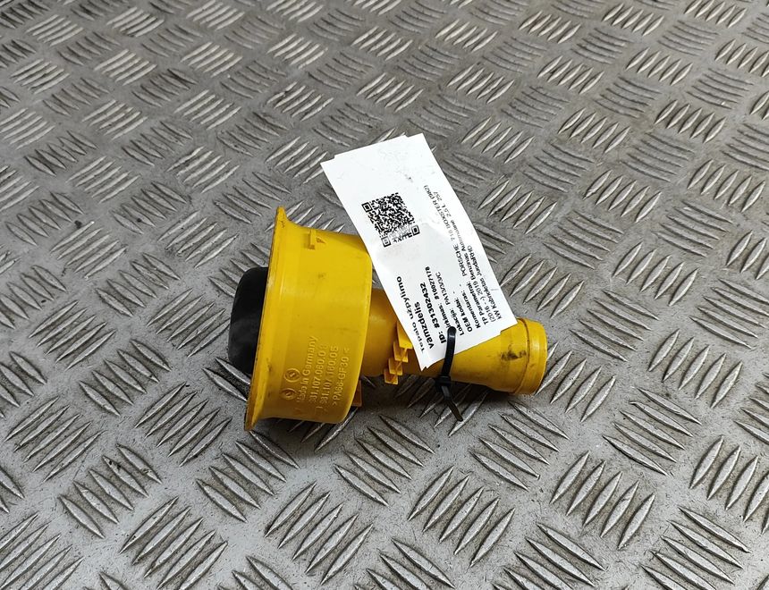 PORSCHE Boxster 982 (2016-2023) Труба для заполнения масла 98110706008,98110716005 31302432