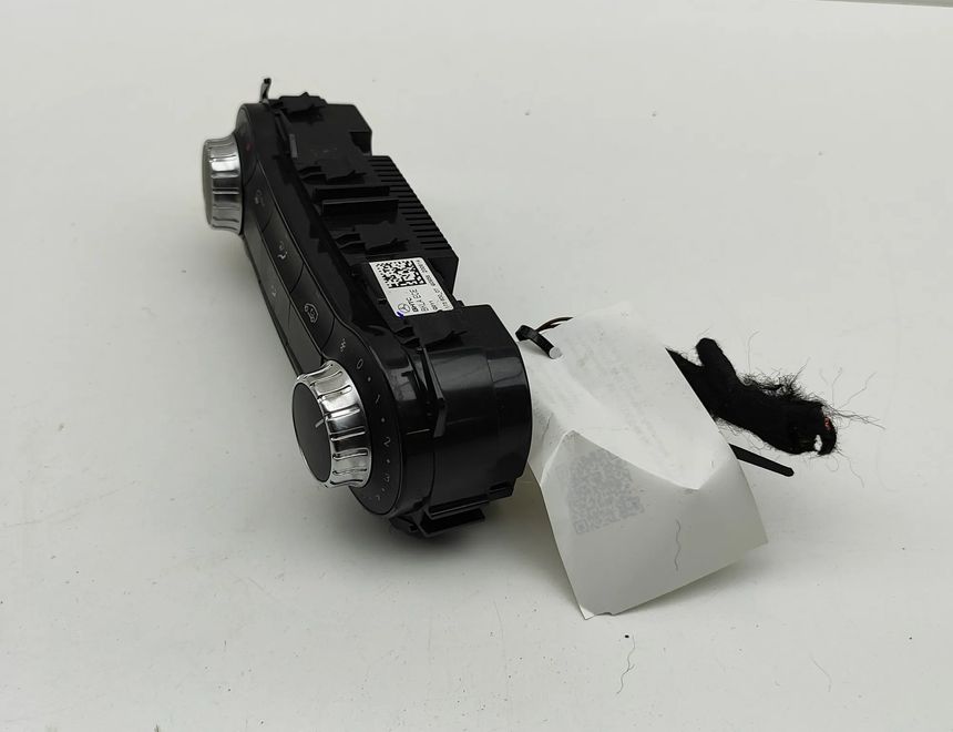 MERCEDES-BENZ A-Class W176 (2012-2018) Klimata kontroles modulis A2469002208,A2469010705,5HB010445-04 31382890