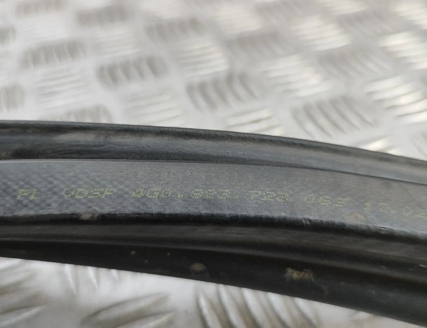 AUDI A6 C7/4G (2010-2020) Engine Cover Rubber 4G0823723 31458476