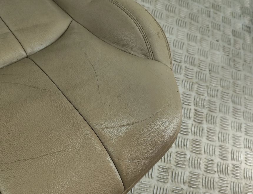 LAND ROVER Range Rover Evoque L538 (1 gen) (2011-2020) Priekšējais labais sēdeklis GX73-600C98-AD 31538116