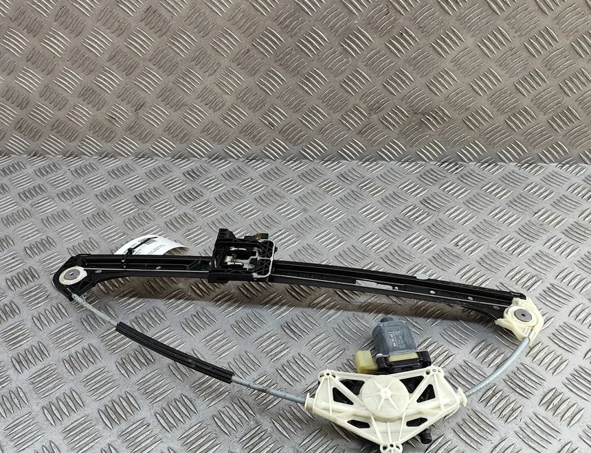 PORSCHE Macan 1 generation (2013-2023) Aizmugurējo labo durvju logu pacēlājs 95B839462B,0130822714 31538496