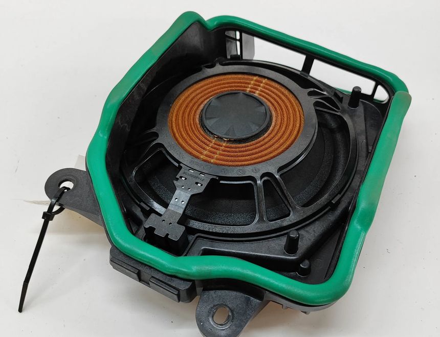 BMW 5 Series G30/G31 (2016-2023) Left Side Floor Speaker Woofer 6801075 31641289