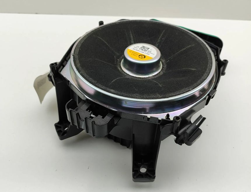 BMW X3 M F97 (2019-2023) Низкочастотный динамик с левой стороны 6811959 31646148