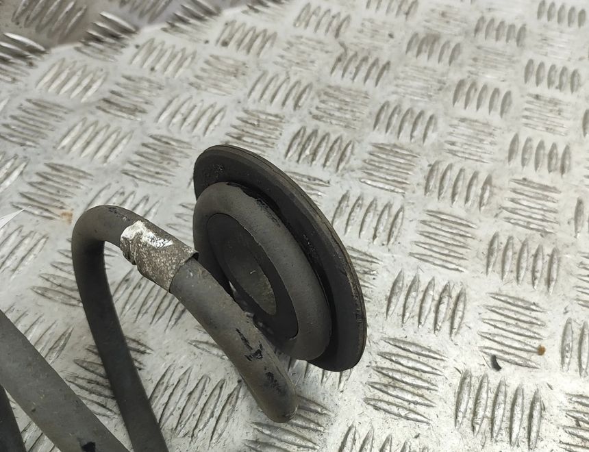 SKODA Superb 3 generation (2015-2023) Aizmugurējā kreisā amartizātora atspere 3Q0511115AL 31845388