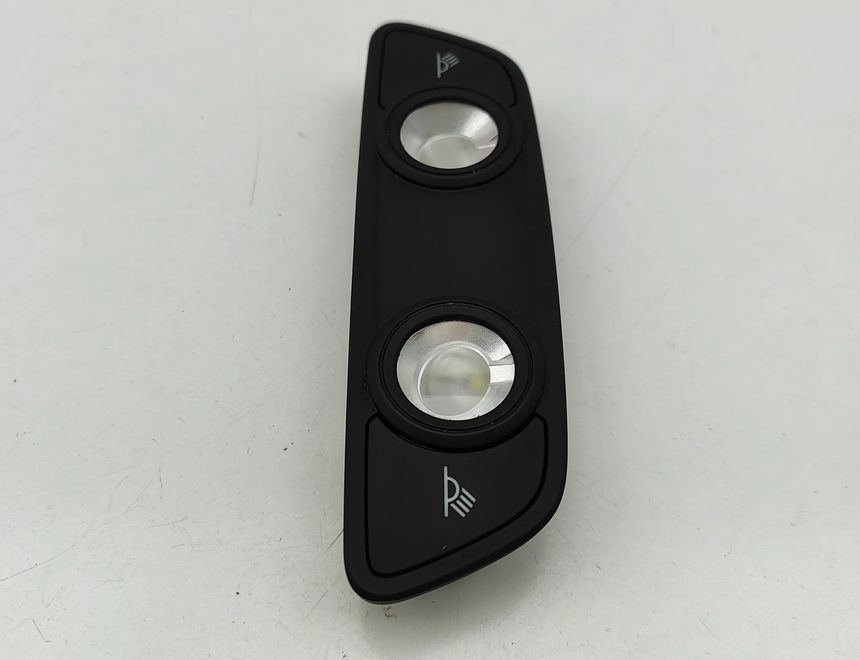 AUDI Q8 4M (2018-2024) Освещение салона 4M0947111 31872177