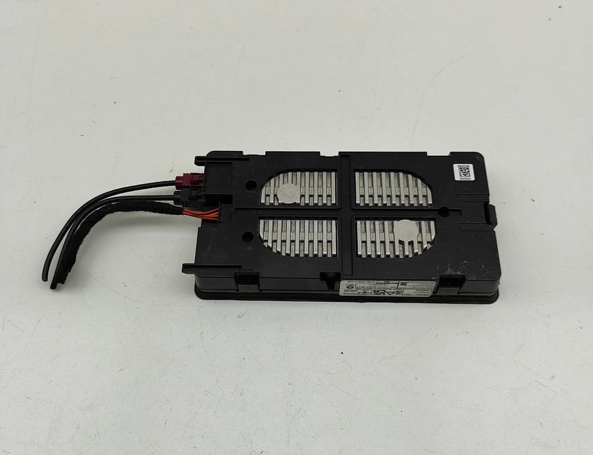 AUDI Q8 4M (2018-2024) Wireless charging station 4N0035773B 31872180