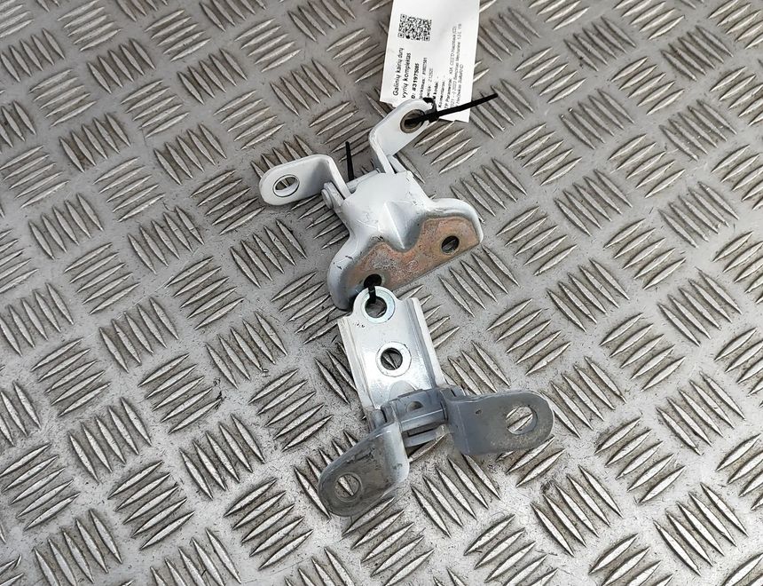 KIA Cee'd 3 generation (2018-2020) Kreiso aizmugurējo durvju eņģu komplekts 79410-D8000,79310-2E000 31975085