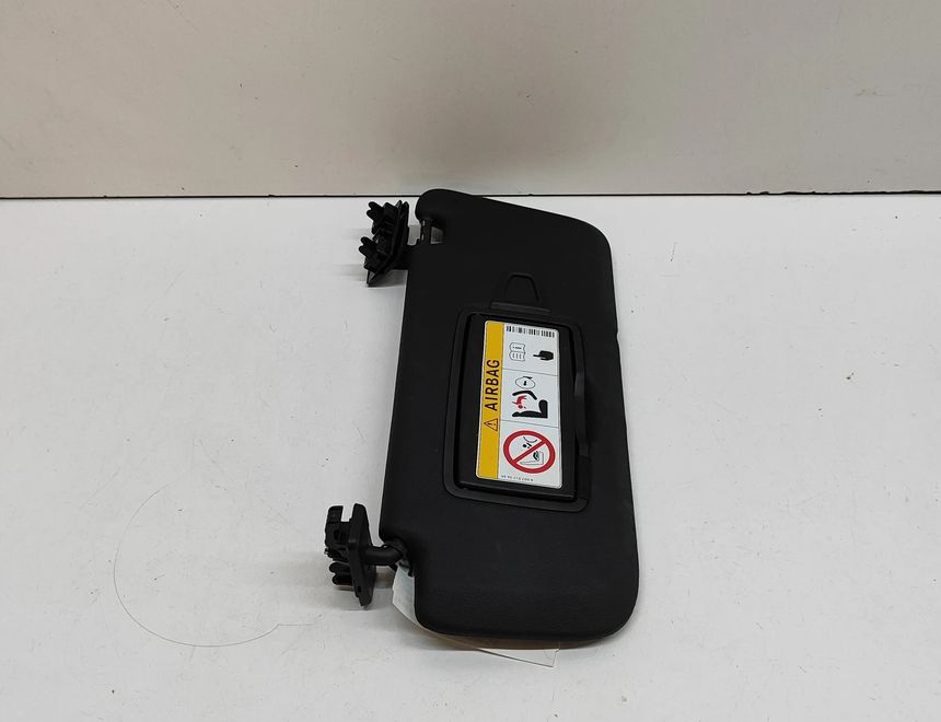 MERCEDES-BENZ C-Class W205/S205/C205 (2014-2023) Kreisās puses saulessargs A2058108304 32030063