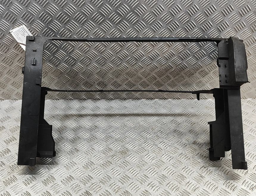 BMW 5 Series F10/F11 (2009-2017) Держатель радиатора 7804617 32076572