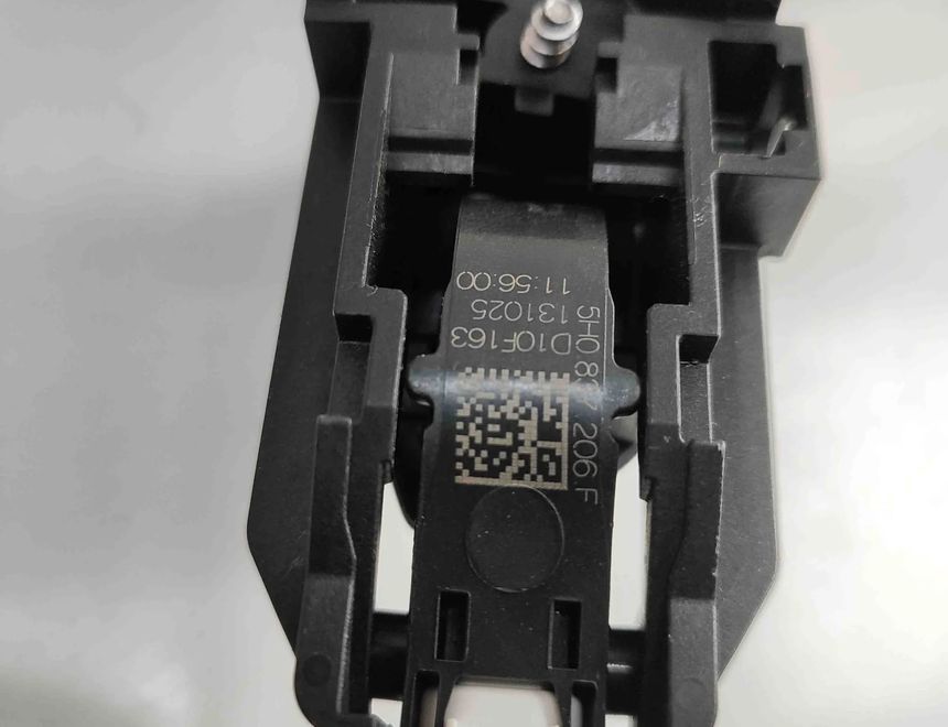 VOLKSWAGEN Наружная ручка задней правой двери 5H0837206F,5H0837886C 32379500