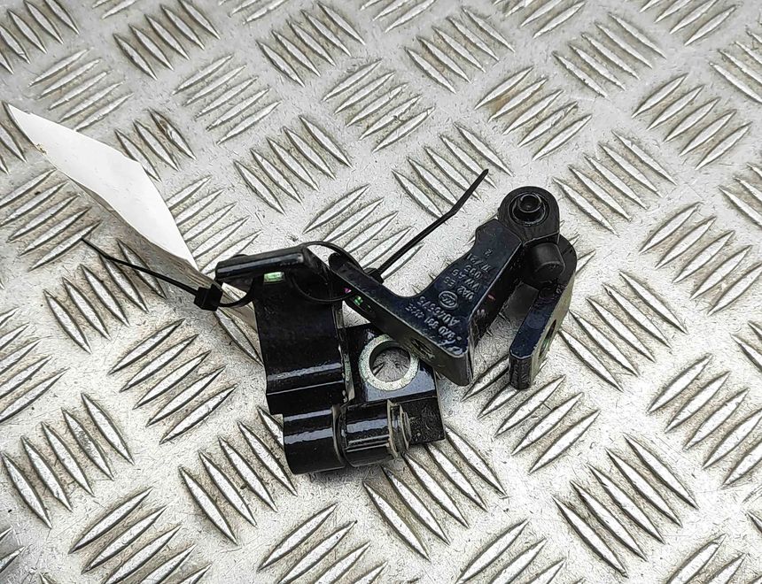 VOLKSWAGEN T-Roc 1 generation (2017-2024) Комплект петель левой задней двери 8X0831403E 32428576