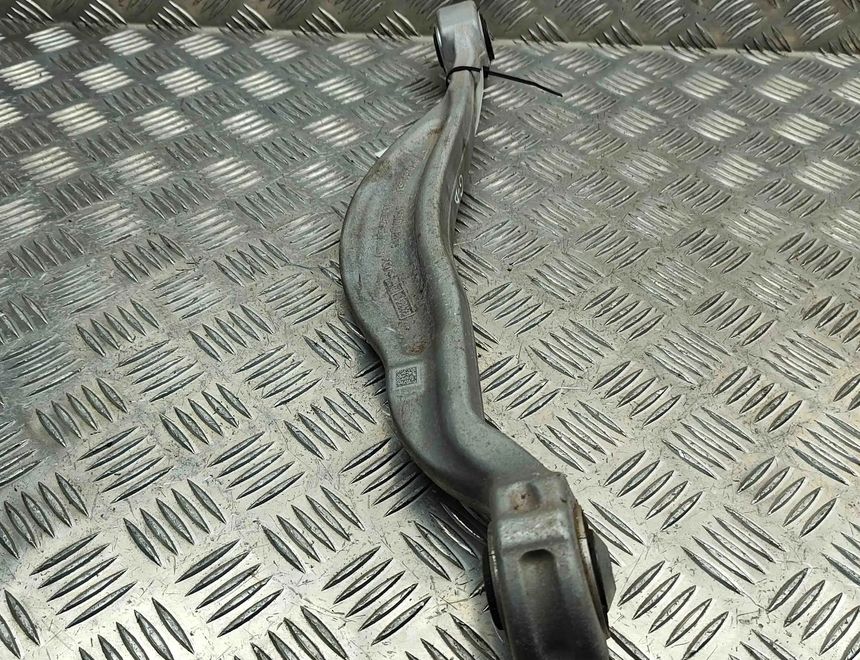 PORSCHE Cayenne Coupe 1 generation (2019-2021) Рычаг задний правый 9Y0501531 32431131