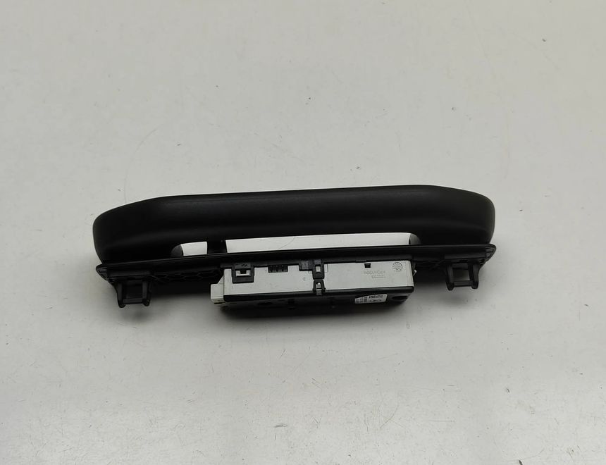 MERCEDES-BENZ GLC X253 (2015-2024) Ручка крыши задняя левая A0009068905 32636653