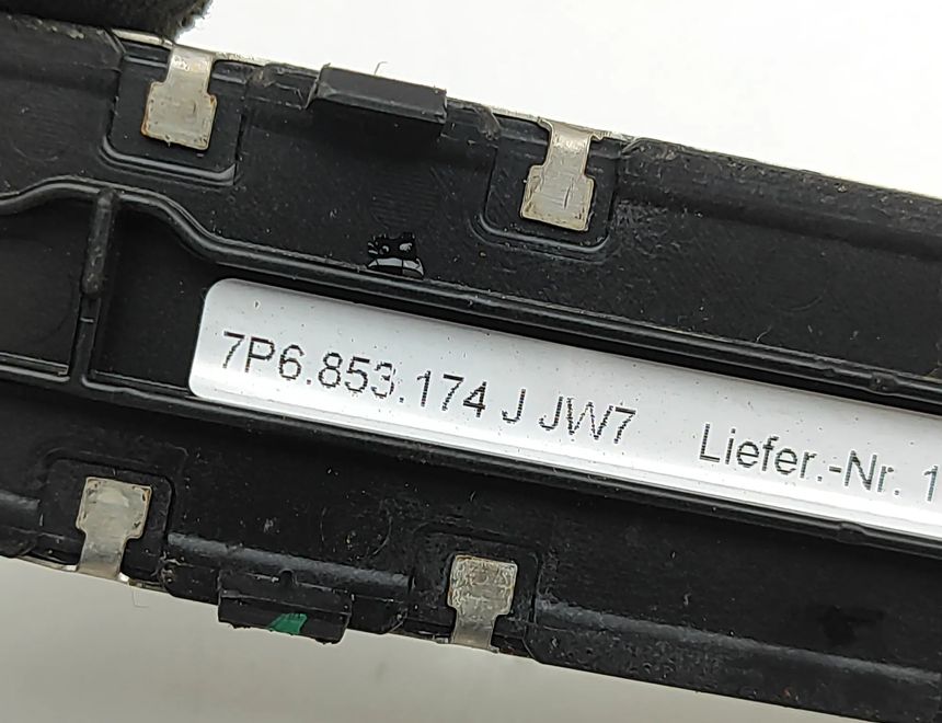 VOLKSWAGEN Touareg 2 generation (2010-2018) Rear Right Sill Trim 7P6853174J 32753386