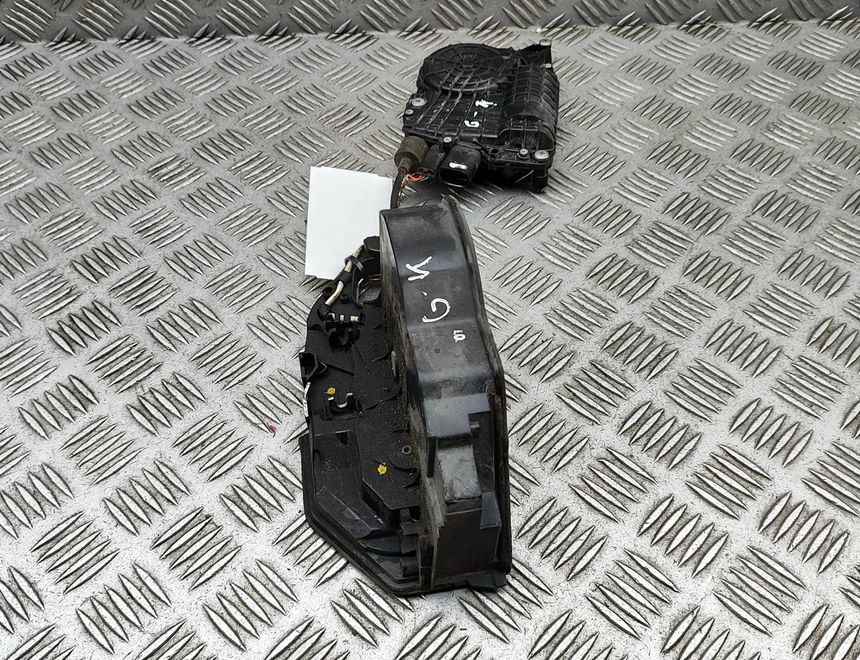 BMW 5 Series F10/F11 (2009-2017) Замок задней левой двери 7154515,5A36F23 32830687