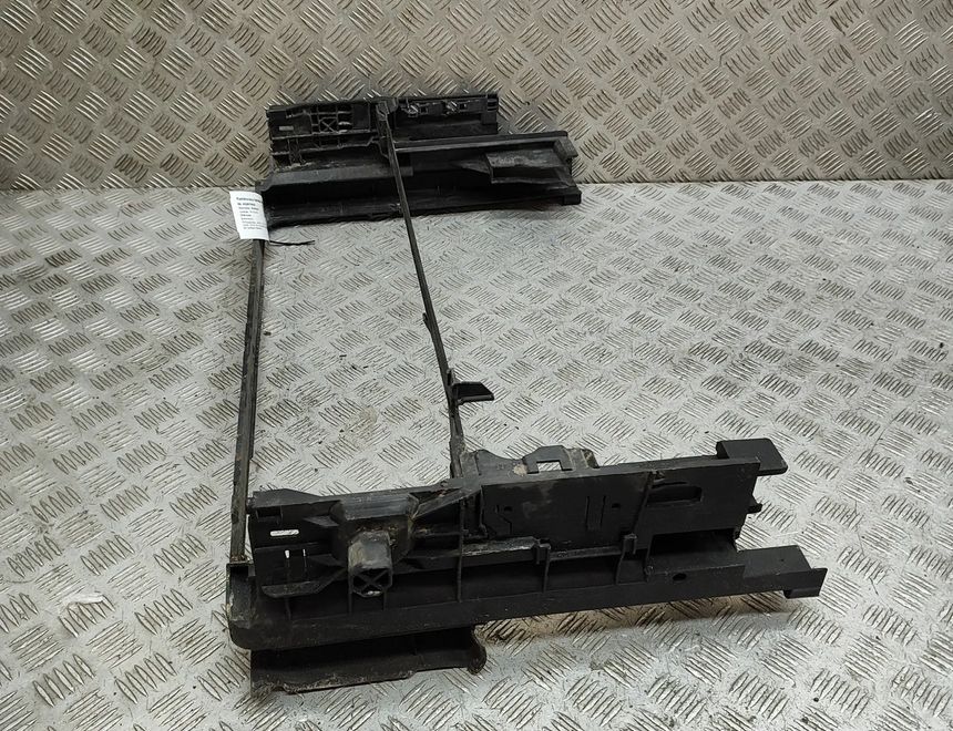 BMW 7 Series F01/F02 (2008-2015) Держатель радиатора 7804617 32875022