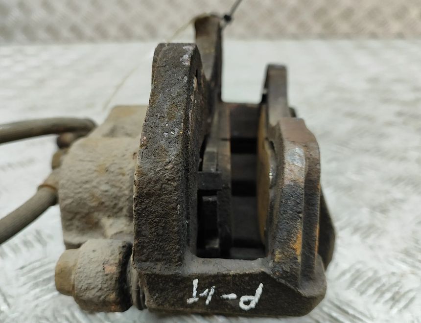 MITSUBISHI Outlander 3 generation (2012-2023) Priekšējais kreisais bremžu suports MR370775 32929991