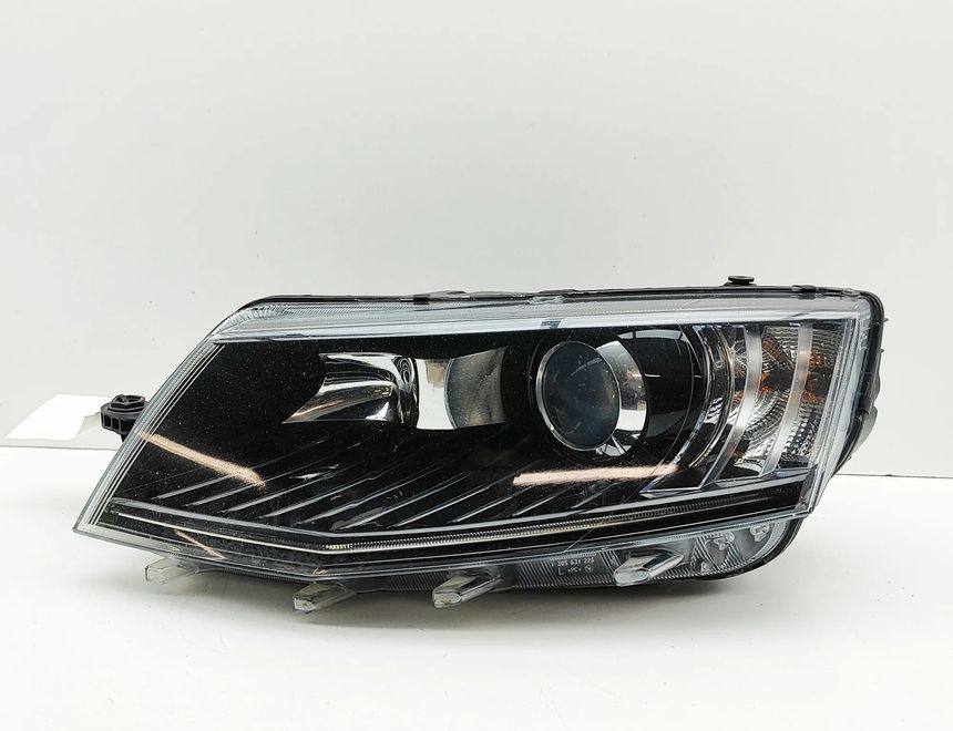 SKODA Octavia 3 generation (2013-2020) Front Left Headlight 5E1941015B,030127228300,8K0941597B,4G0907697D,28357987 32935480