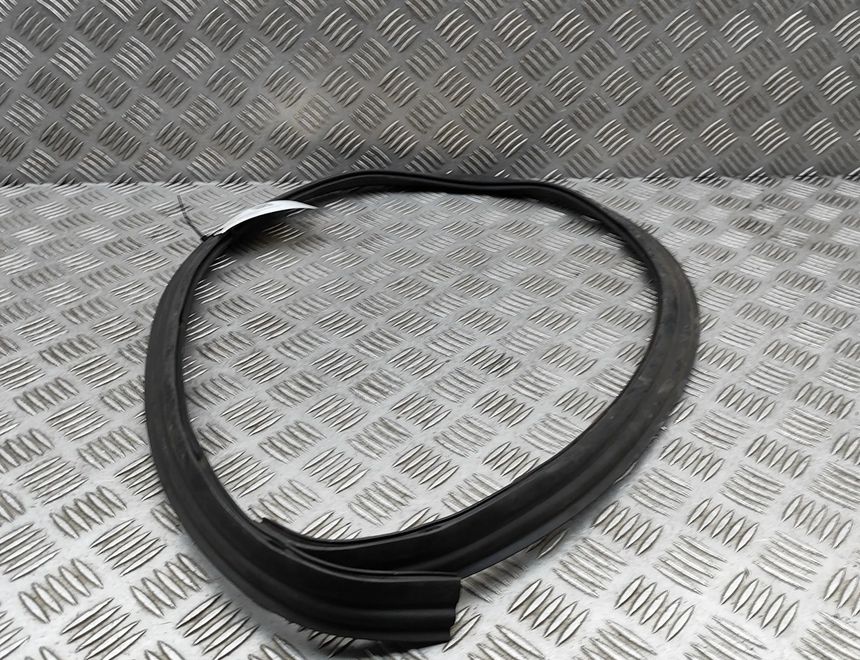 MERCEDES-BENZ Sprinter 3 generation (907/910) (2019-2024) Engine Cover Rubber A9108870000 33035170