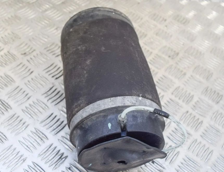 MERCEDES-BENZ GLE W166 (2015-2018) Подушка подвески задняя левая 4083111