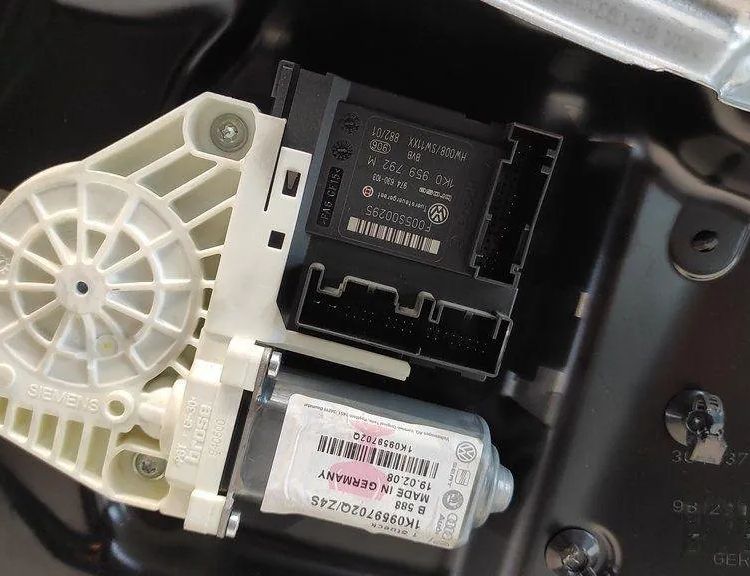 VOLKSWAGEN Passat B6 (2005-2010) Front Right Door Window Regulator 1K0959702Q,1K0959792M,3C1837756G 17105752