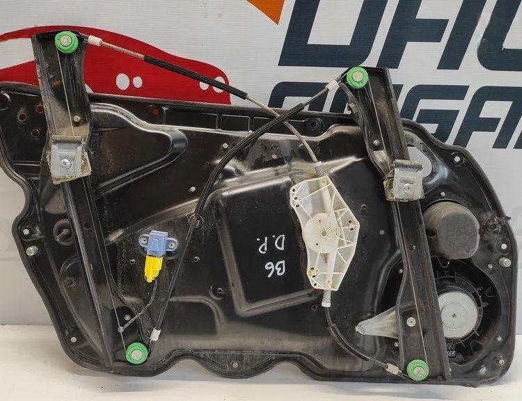 VOLKSWAGEN Passat B6 (2005-2010) Front Right Door Window Regulator 1K0959702Q,1K0959792M,3C1837756G 17105752