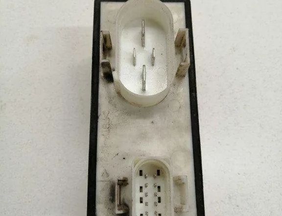 FORD Galaxy 1 generation (1995-2006) Coolant fan relay 7M0000317 17121721