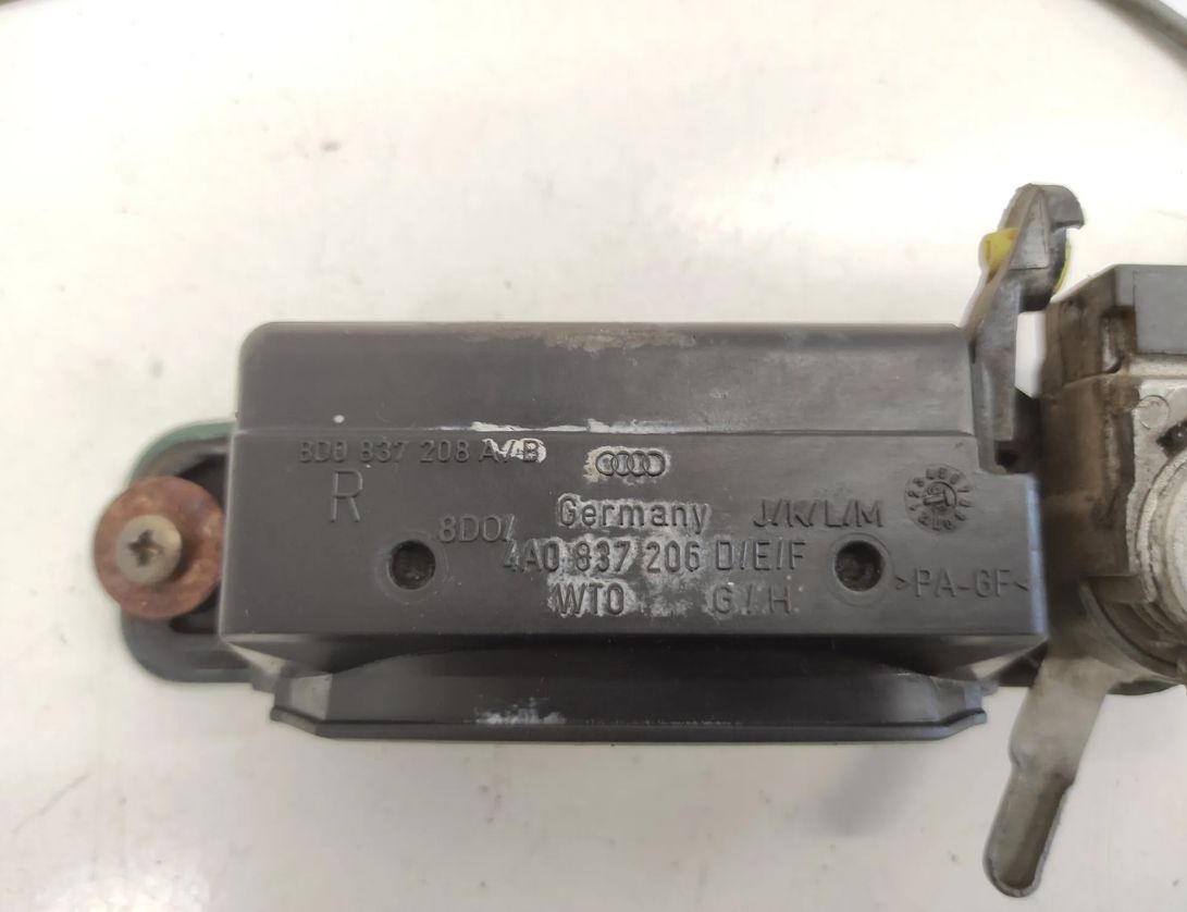 AUDI A4 B5/8D (1994-2001) Front Right Door Exterior Handle 8D0837208 21870452