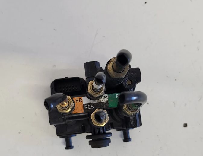 LAND ROVER Range Rover Sport 2 generation (2013-2022) Блок управления подвеской воздуха JPLA5B710AB 29833179