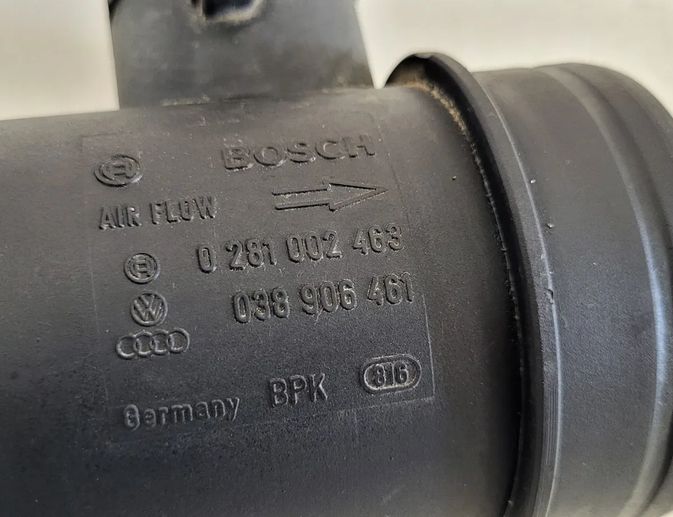 VOLKSWAGEN Passat B5 (1996-2005) Mass Air Flow Sensor MAF 0281002463 31799816