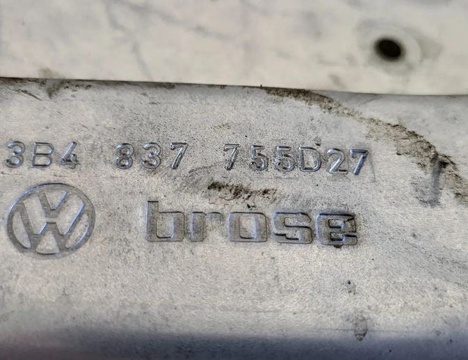 VOLKSWAGEN Passat B5 (1996-2005) Priekšējo kreiso durvju logu pacēlājs 3B4837755D 31875612