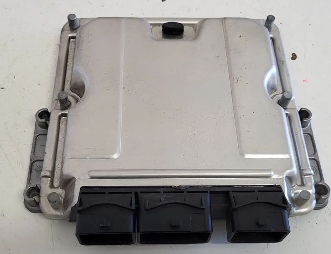 CITROËN C5 1 generation (2001-2008) Motora vadības bloks 0281011780 31889273