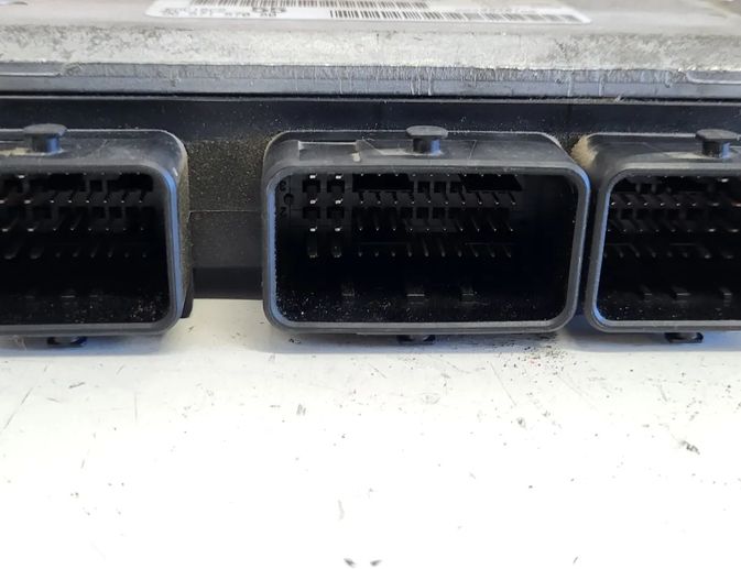 CITROËN C5 1 generation (2001-2008) Motora vadības bloks 0281011780 31889273