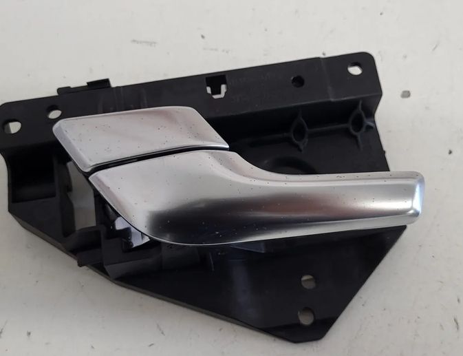 LAND ROVER Range Rover Evoque L538 (1 gen) (2011-2020) Kreisais aizmugurējais iekšējais atvēršanas rokturis BJ3222601AB 32799606