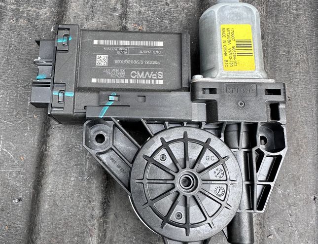 VOLVO S90 2 generation (2016-2023) Rear Left Door Window Control Motor 31674759,170607,966264-102 21600160