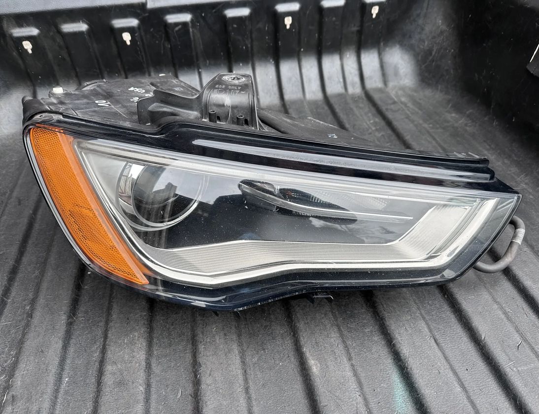 AUDI A3 8V (2012-2020) Priekšējais labais lukturis 8V0941006B,1EL01074026,4G0907397R,8K0941597B 29372179