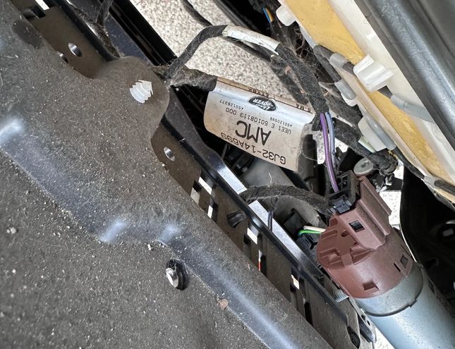 LAND ROVER Range Rover Evoque L538 (1 gen) (2011-2020) Priekšējais labais sēdeklis GJ3214A699AMC,FK7214C288AC,GJ3214A699 31408235