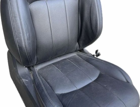 LAND ROVER Range Rover Evoque L538 (1 gen) (2011-2020) Priekšējais labais sēdeklis GJ3214A699AMC,FK7214C288AC,GJ3214A699 31408235