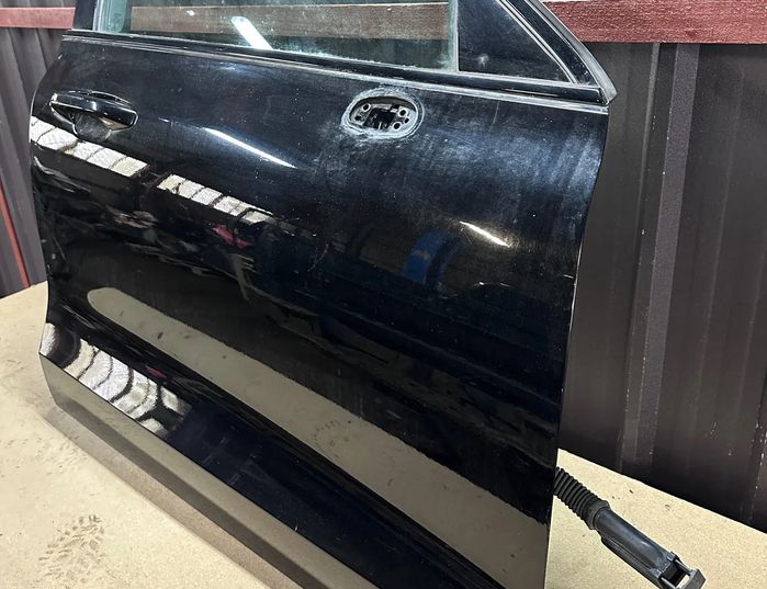 VOLVO V60 2 generation (2018-2023) Передняя правая дверь 31462705,31483784 32795488