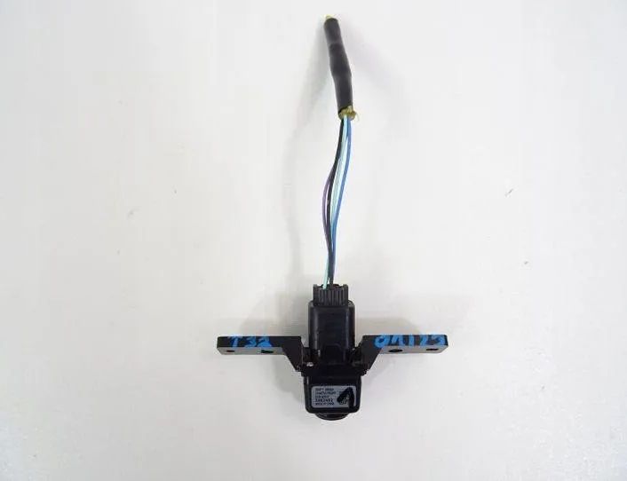 NISSAN X-Trail T32 (2013-2022) Priekšējā bufera kamera 284F14BA0A 26051099