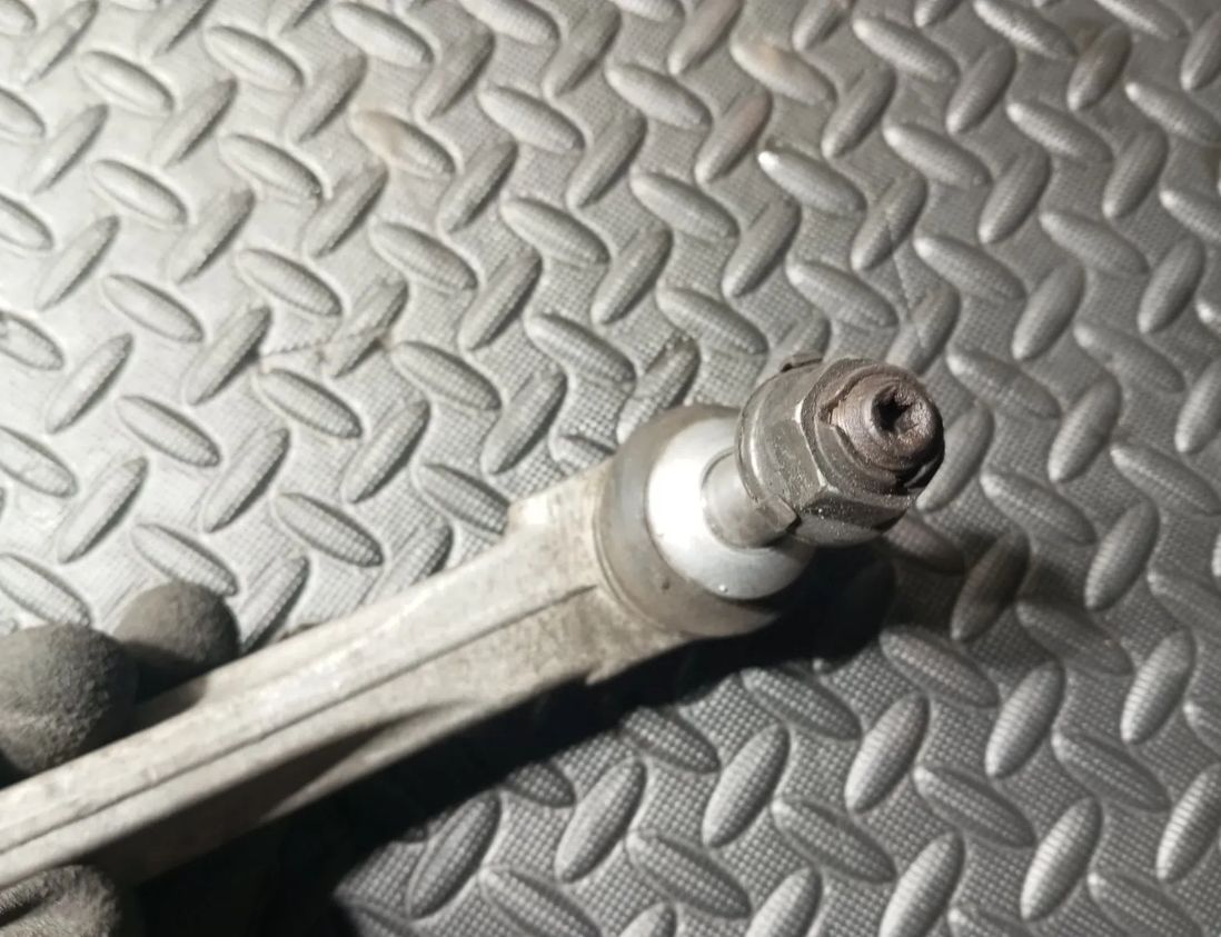 BMW 5 Series F10/F11 (2009-2017) Рычаг задний левый 6082t6,33326775902,6775902 28088816